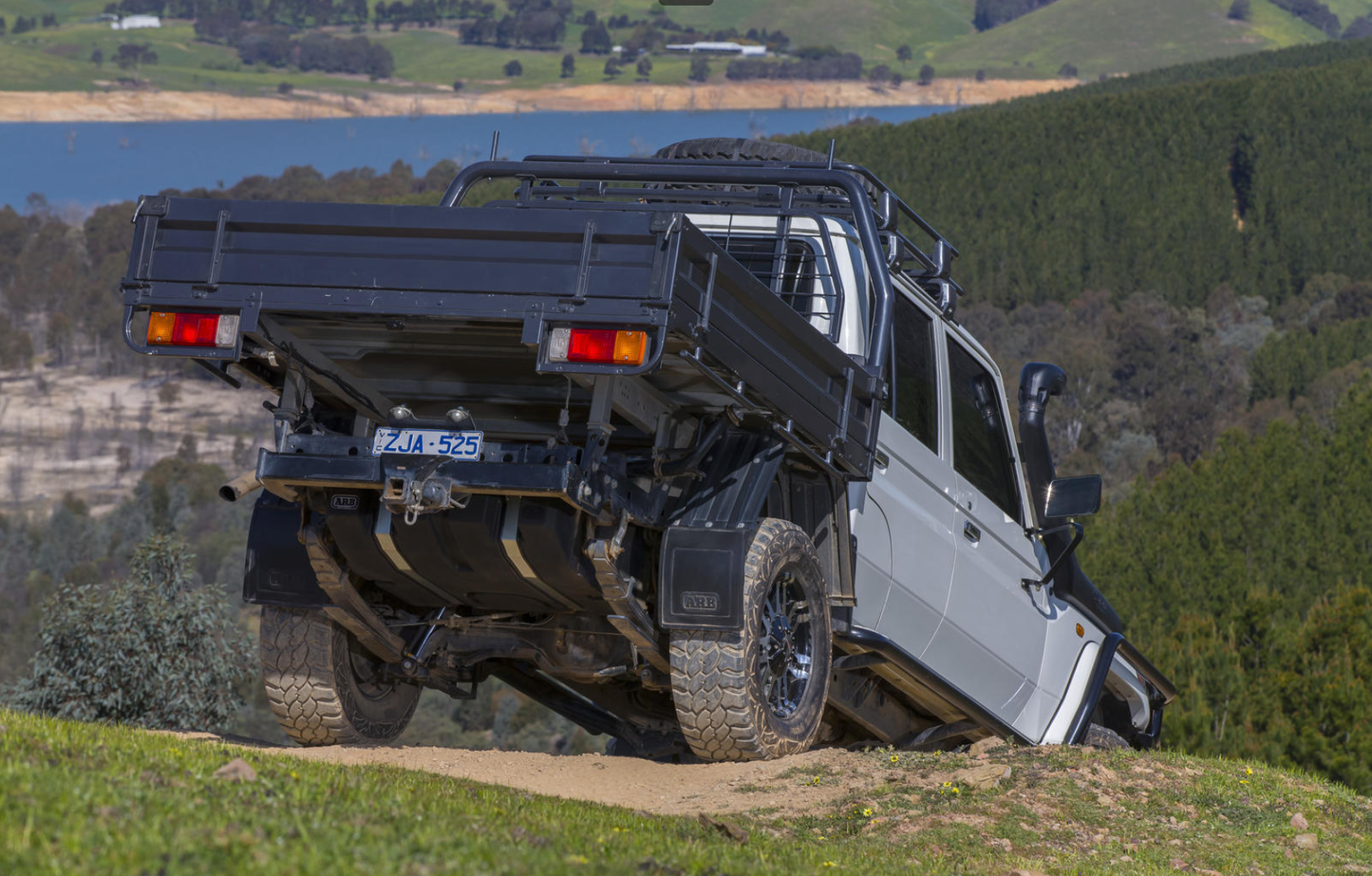 Reservoir ARB Frontier Polymer 180L | Toyota Land Cruiser 79 Series sur Xperts4x4 Accessoires 4x4 Off-Road