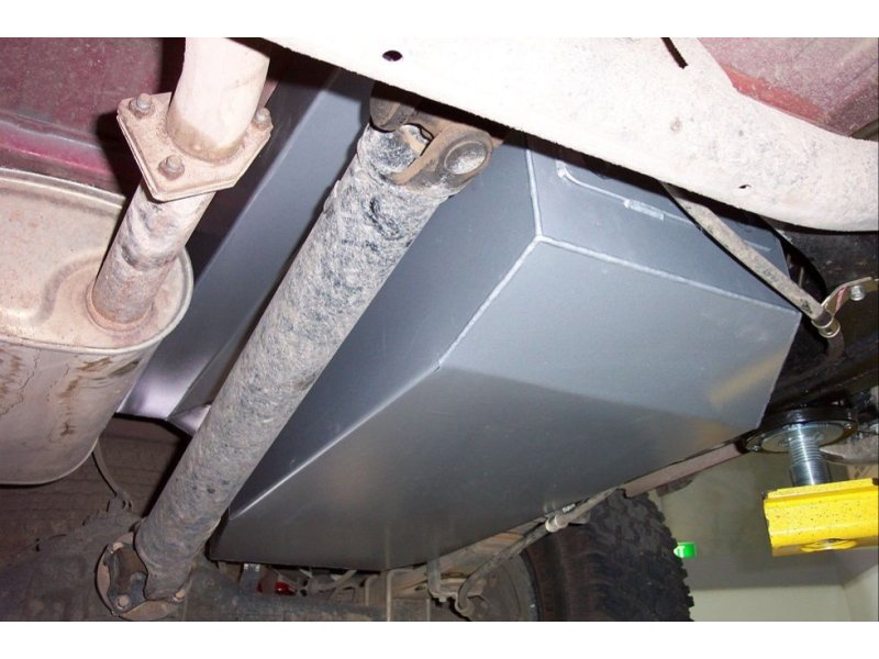 Réservoir de remplacement LRA 120L Mitsubishi L200 Essence ML sur Xperts4x4 Accessoires 4x4 Off-Road