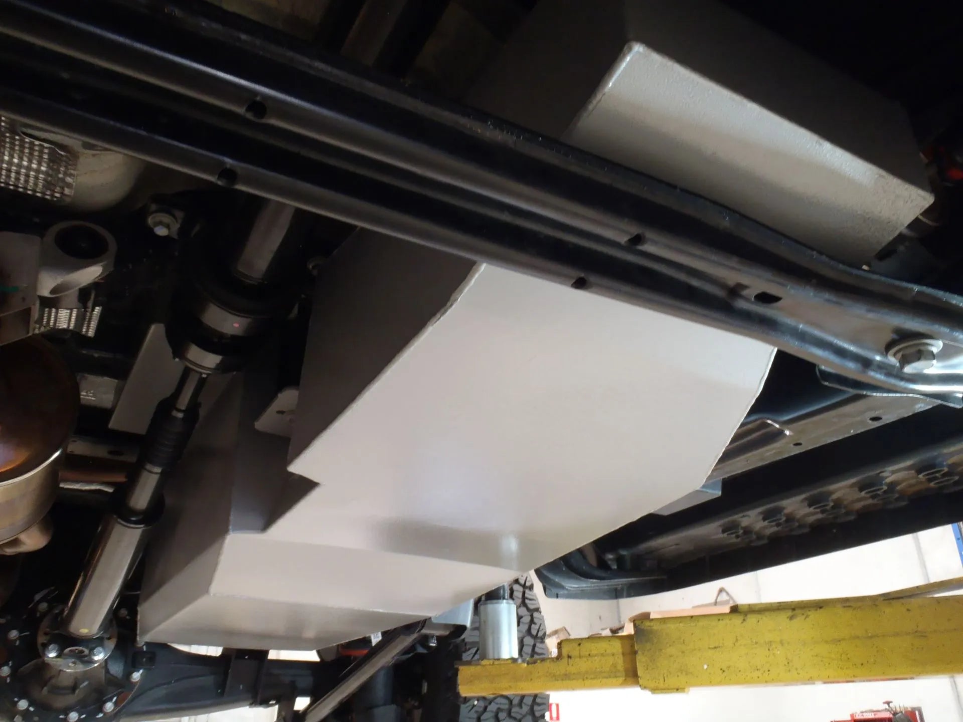 Reservoir de Remplacement LRA 135L | Ford Raptor 2023+ NEXT GEN sur Xperts4x4 Accessoires 4x4 Off-Road