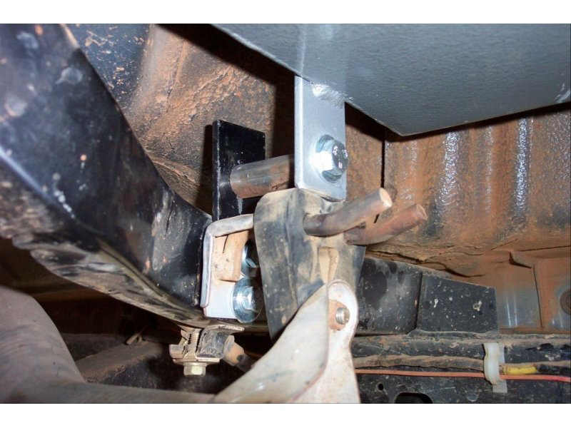 Réservoir de remplacement LRA 140L Mitsubishi L200 1996 à 2005 sur Xperts4x4 Accessoires 4x4 Off-Road