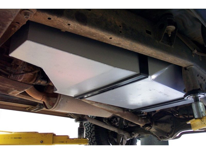 Réservoir de remplacement LRA 140L Toyota Land Cruiser FZJ80 sur Xperts4x4 Accessoires 4x4 Off-Road