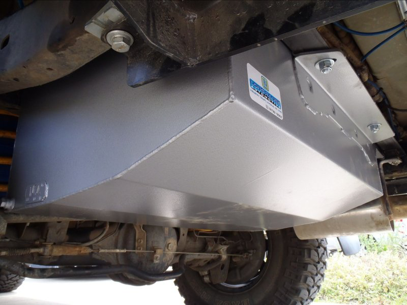 Réservoir de remplacement LRA 160L Toyota Land Cruiser HDJ100 sur Xperts4x4 Accessoires 4x4 Off-Road