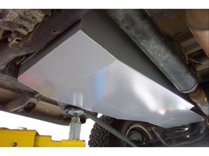 Réservoir de remplacement LRA 75L Nissan Patrol GR Y61 sur Xperts4x4 Accessoires 4x4 Off-Road