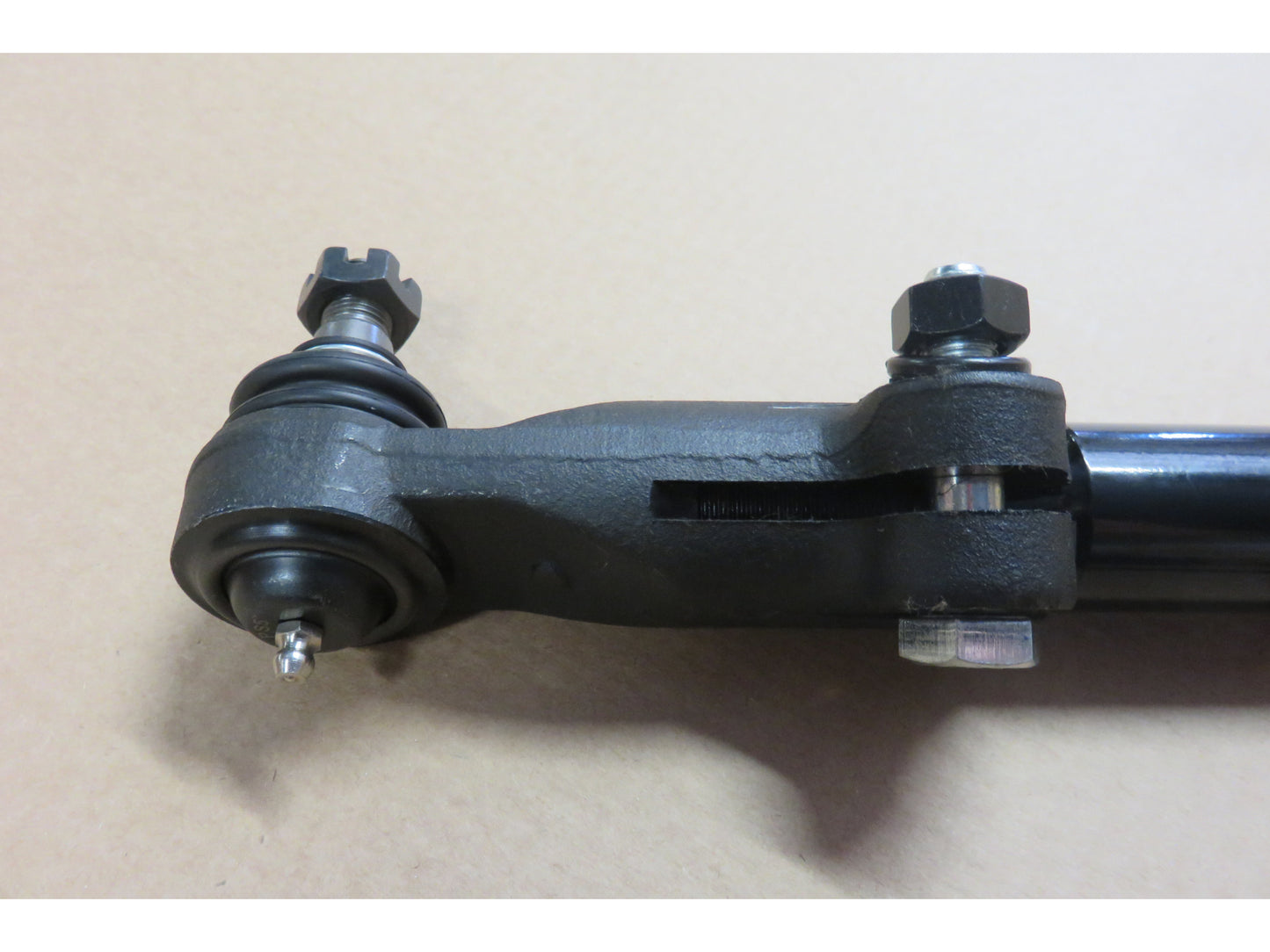 Barre de liaison renforcée Patrol Y60 - complète avec rotules N4-Offroad sur Xperts4x4 Accessoires 4x4 Off-Road