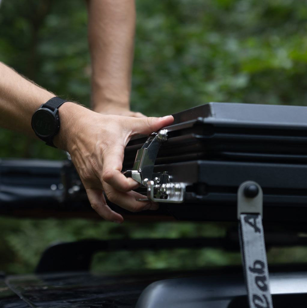 Tente de Toit Alu-Cab LT-50 LightWeight - WEEKENDER PACK sur Xperts4x4 Accessoires 4x4 Off-Road