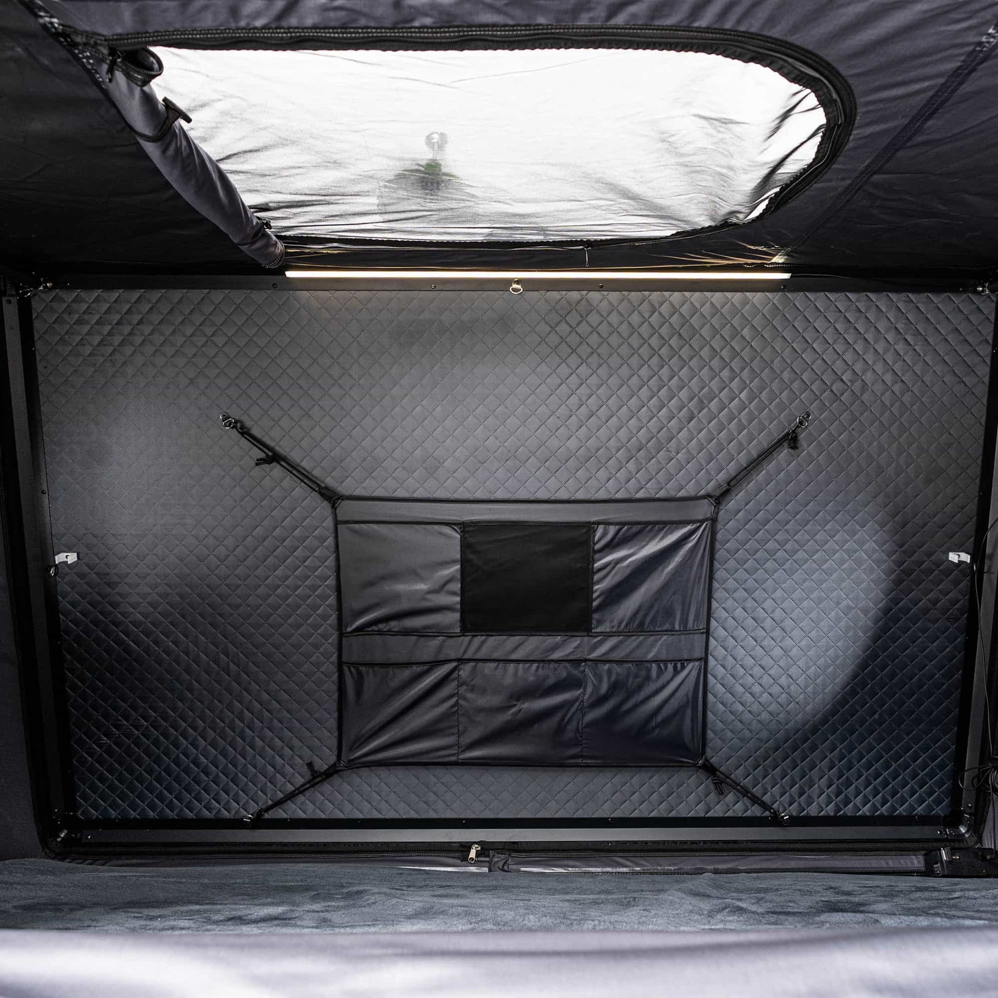 Tente de Toit EQUINOX 2 Places Go Overland Canada – Aluminium sur Xperts4x4 Accessoires 4x4 Off-Road