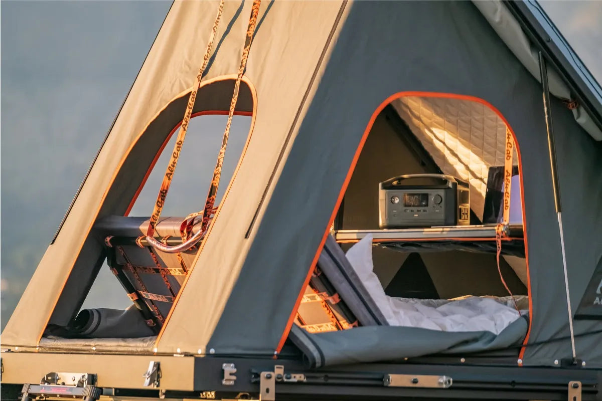 Tente de Toit Expedition Gen 3-R Noire | ALU-CAB sur Xperts4x4 Accessoires 4x4 Off-Road