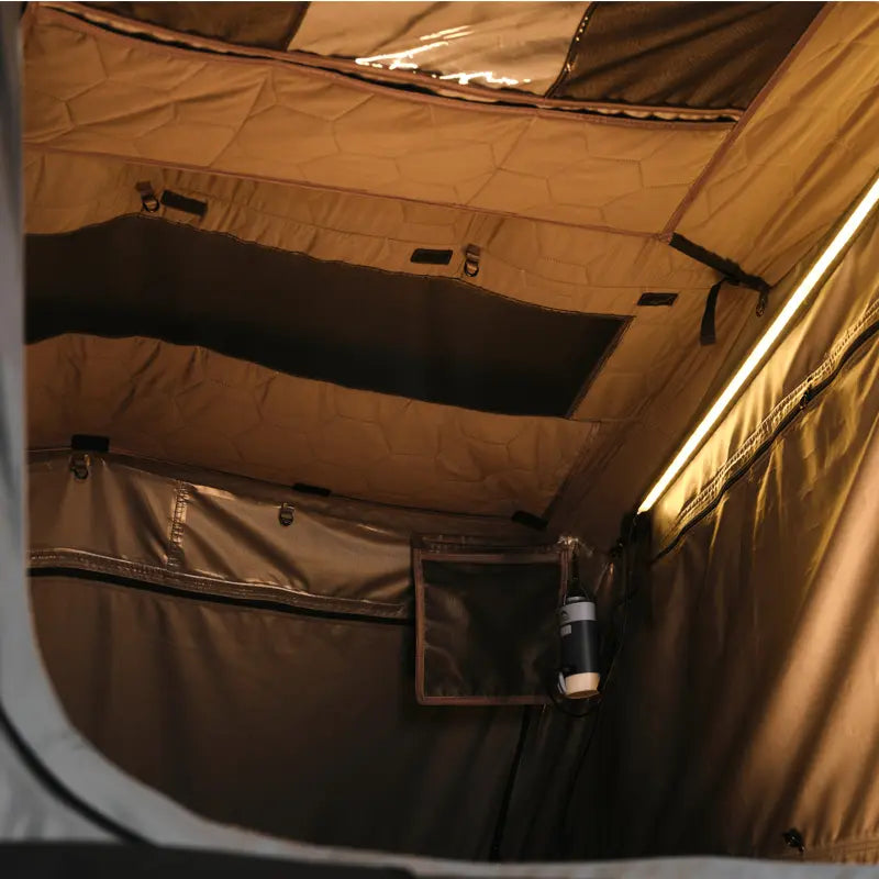 Tente de Toit WildLand | Summit Explorer | 2 Places sur Xperts4x4 Accessoires 4x4 Off-Road