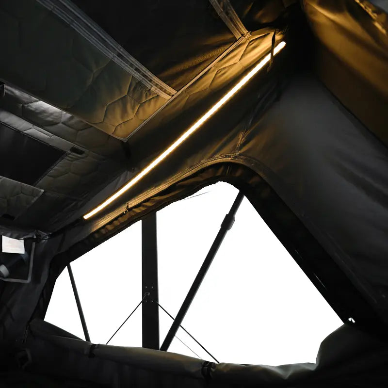 Tente de Toit WildLand | Summit Explorer Max | 4 Places sur Xperts4x4 Accessoires 4x4 Off-Road