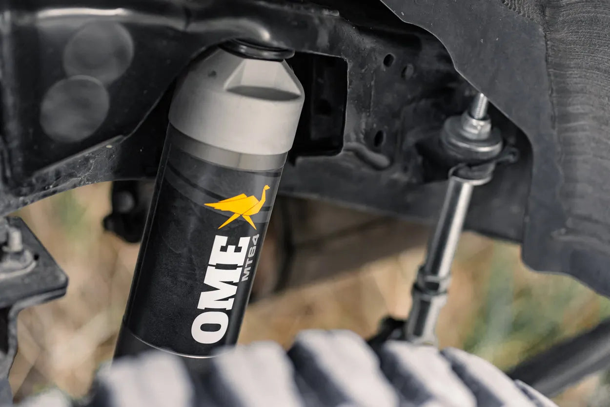 Kit de Suspension Complet | MT64 OME | Toyota Hilux 2015-Present sur Xperts4x4 Accessoires 4x4 Off-Road